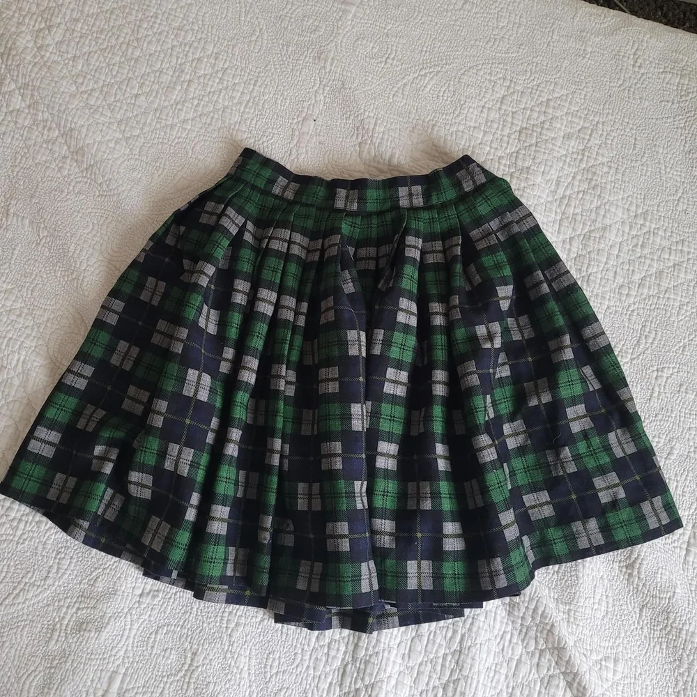 True Vintage Plaid Flare Skirt - Picture 9 of 10